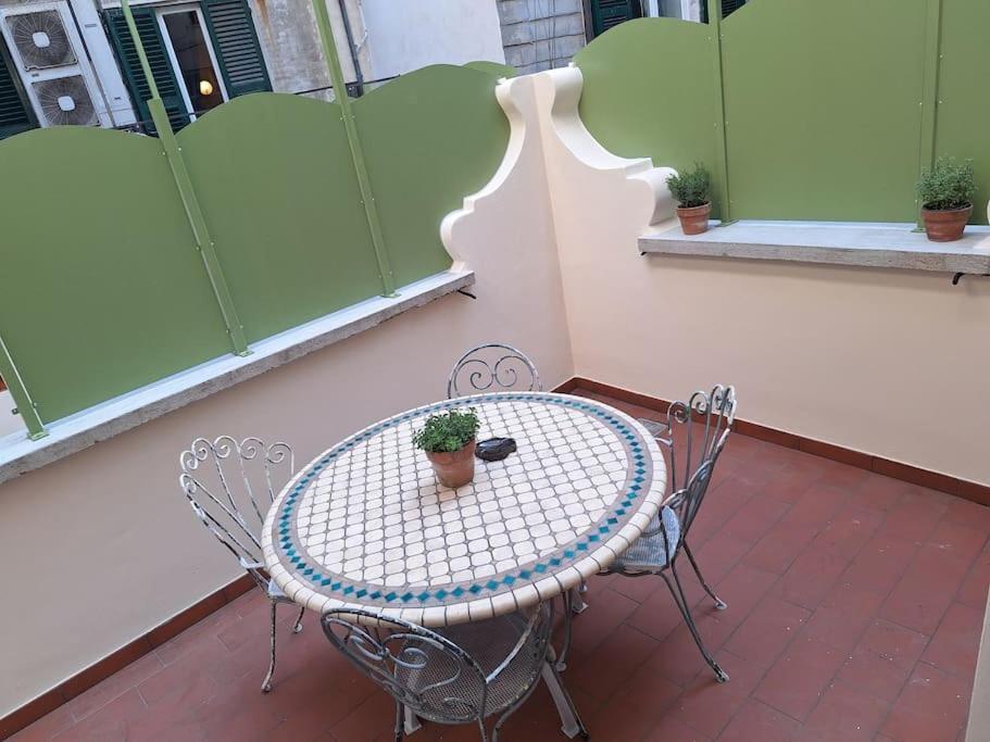 Il Talismano-In Citta -Vicino Al Mare Savona Exterior foto