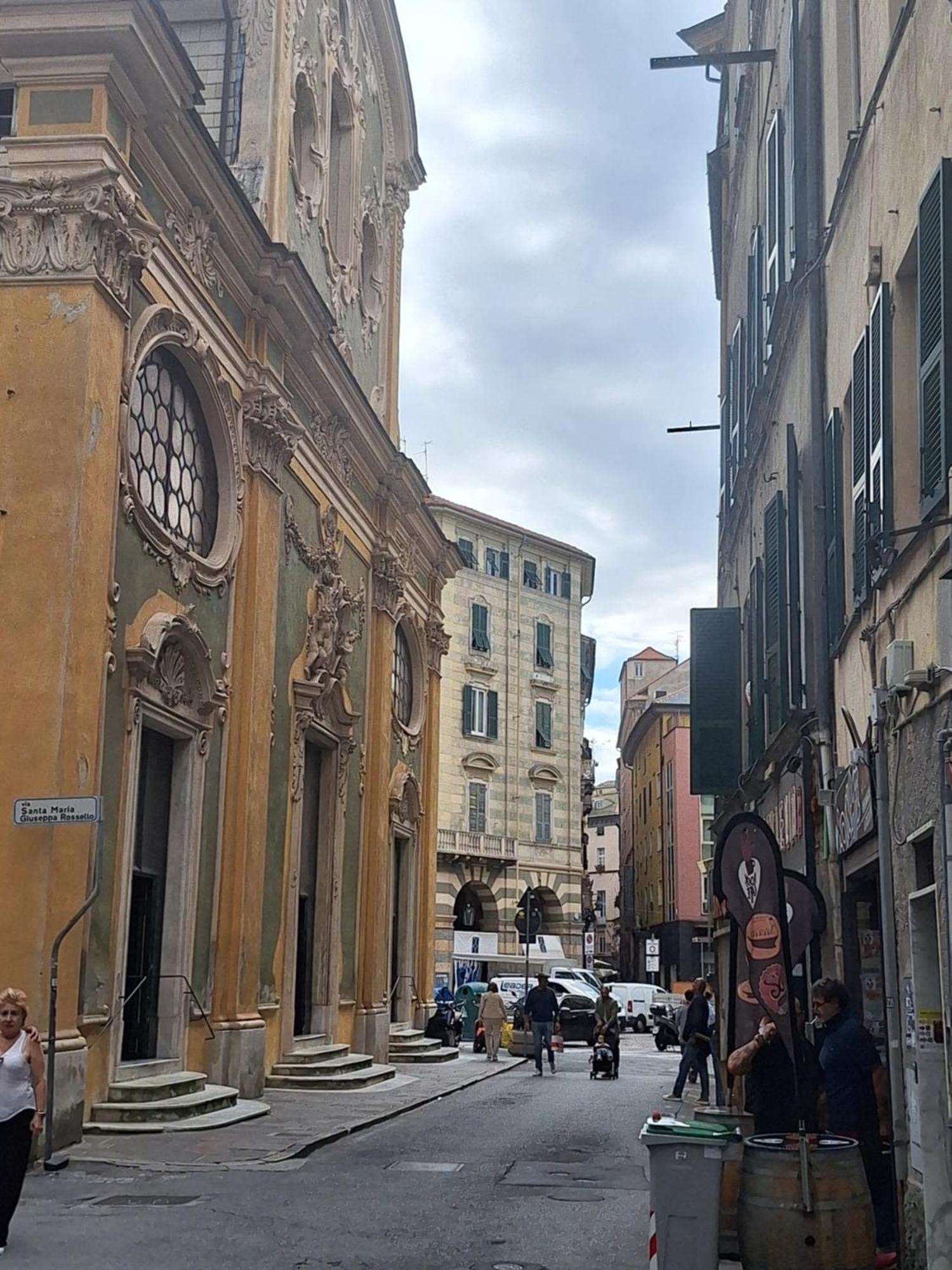 Il Talismano-In Citta -Vicino Al Mare Savona Exterior foto